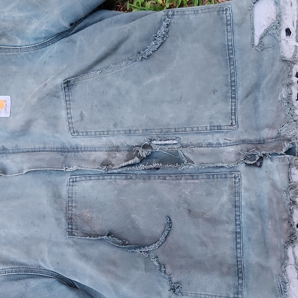 Carhartt  Chore Coat Vintage THRASHED Green Stained Ripped Canvas Grunge - Picture 5 of 9